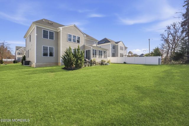 3 Cairnes Lane, East Brunswick, NJ 08816