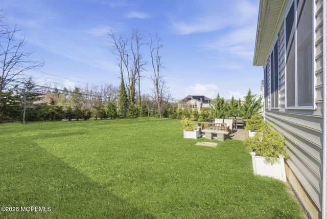 3 Cairnes Lane, East Brunswick, NJ 08816