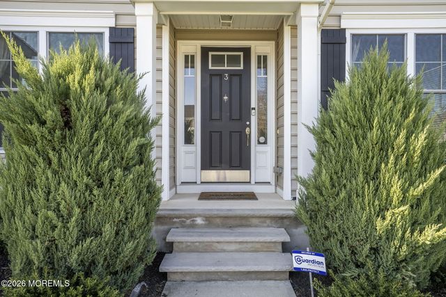 3 Cairnes Lane, East Brunswick, NJ 08816