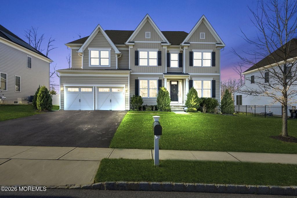 3 Cairnes Lane, East Brunswick, NJ 08816