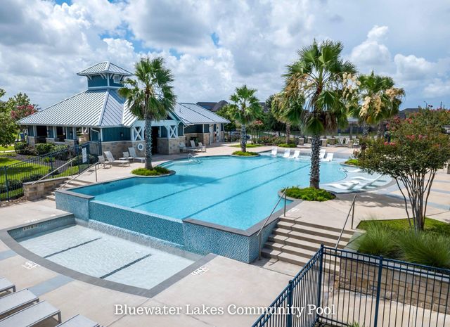 18710 Lynnwood Crest Lane, Manvel, TX 77578