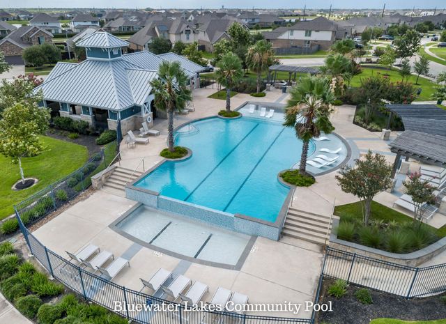 18710 Lynnwood Crest Lane, Manvel, TX 77578