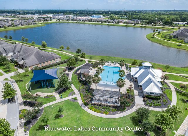 18710 Lynnwood Crest Lane, Manvel, TX 77578