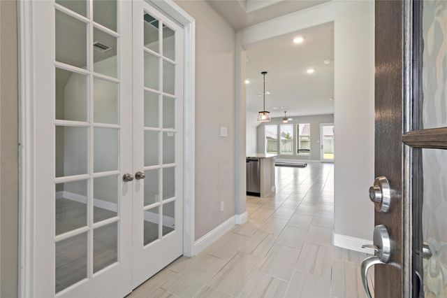 18710 Lynnwood Crest Lane, Manvel, TX 77578