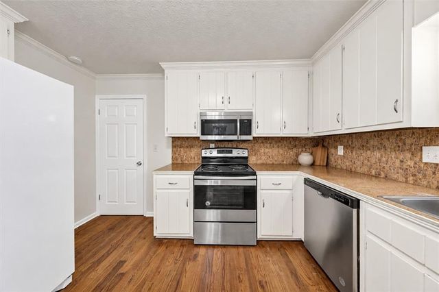 1887 Merry Oak Court SW, Marietta, GA 30008