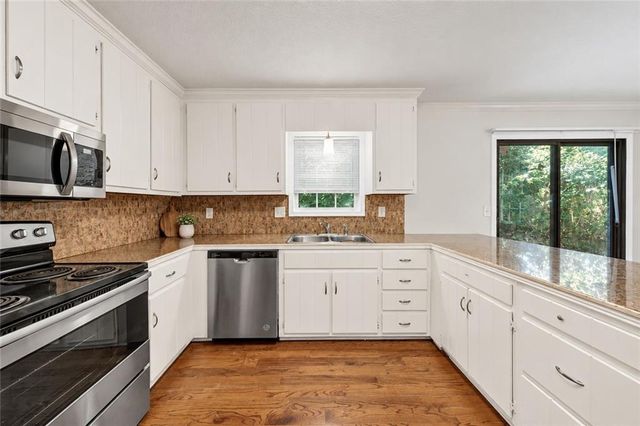 1887 Merry Oak Court SW, Marietta, GA 30008