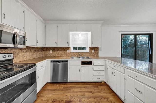 1887 Merry Oak Court SW, Marietta, GA 30008