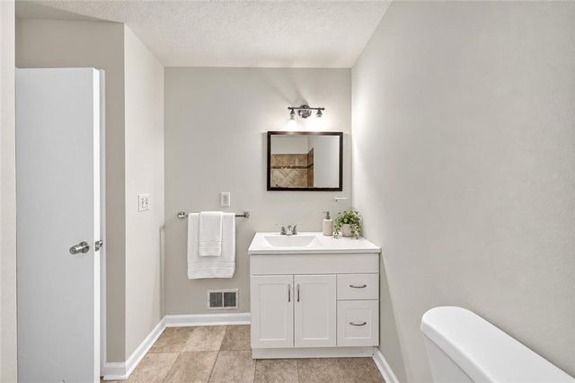 1887 Merry Oak Court SW, Marietta, GA 30008
