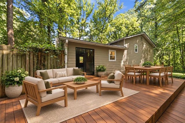 1887 Merry Oak Court SW, Marietta, GA 30008