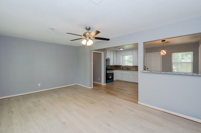 802 Mobile Drive, Pasadena, TX 77506