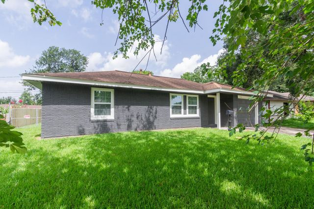 802 Mobile Drive, Pasadena, TX 77506