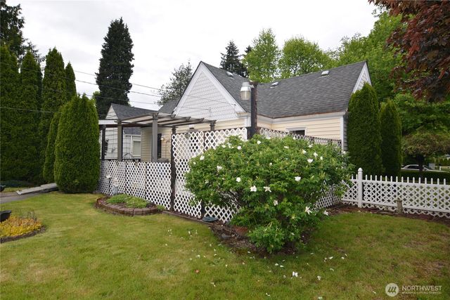 1605 7th Avenue, Longview, WA 98632