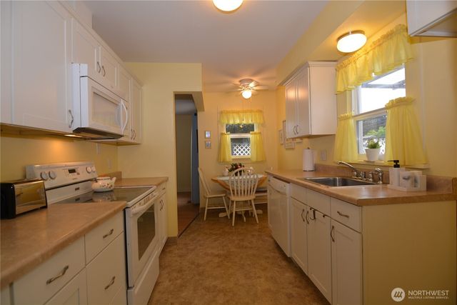 1605 7th Avenue, Longview, WA 98632