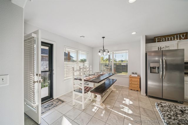 13004 E 122nd Place N, Owasso, OK 74021