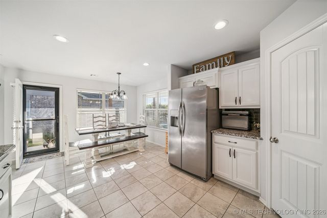 13004 E 122nd Place N, Owasso, OK 74021