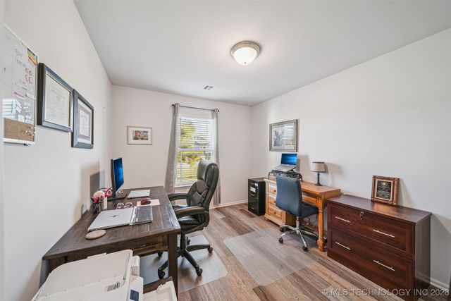 13004 E 122nd Place N, Owasso, OK 74021