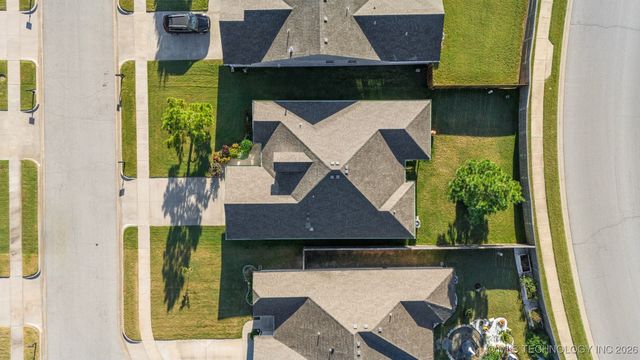 13004 E 122nd Place N, Owasso, OK 74021