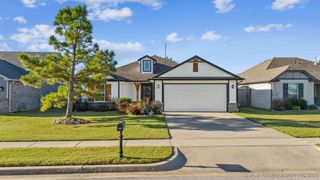 13004 E 122nd Place N, Owasso, OK 74021