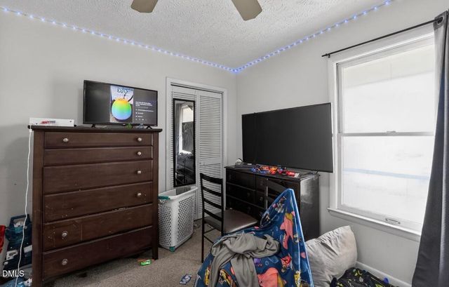 222 Old Gate Road, Fayetteville, NC 28314