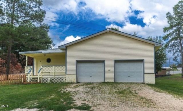 222 Old Gate Road, Fayetteville, NC 28314