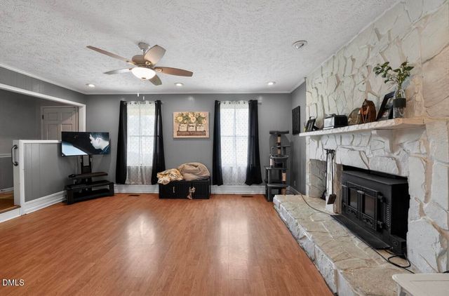 222 Old Gate Road, Fayetteville, NC 28314