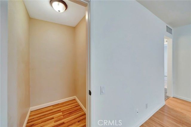 21219 Roscoe Blvd. 111, Canoga Park (los Angeles), CA 91304