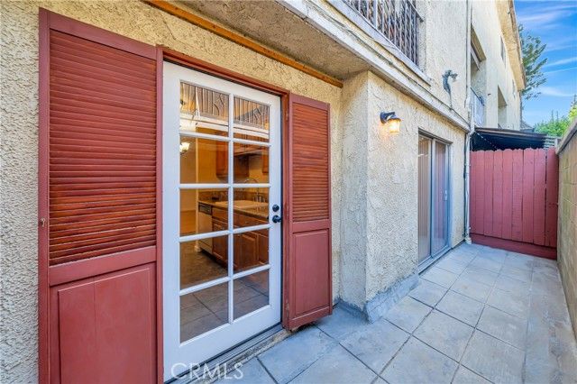 21219 Roscoe Blvd. 111, Canoga Park (los Angeles), CA 91304