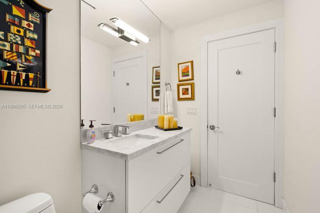 1000 Venetian Way 105, Miami, FL 33139