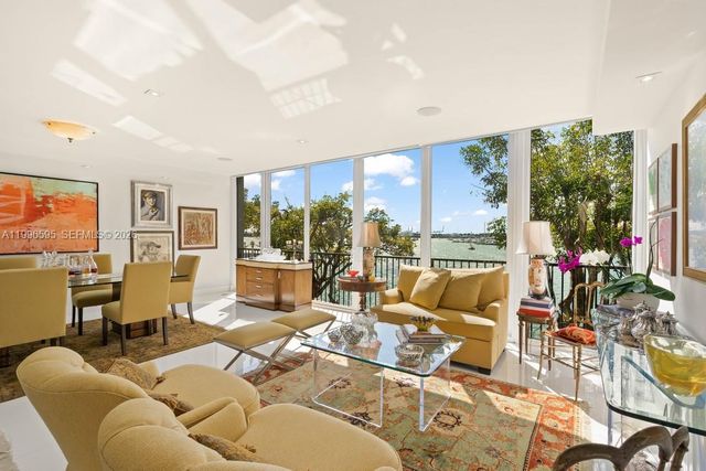 1000 Venetian Way 105, Miami, FL 33139