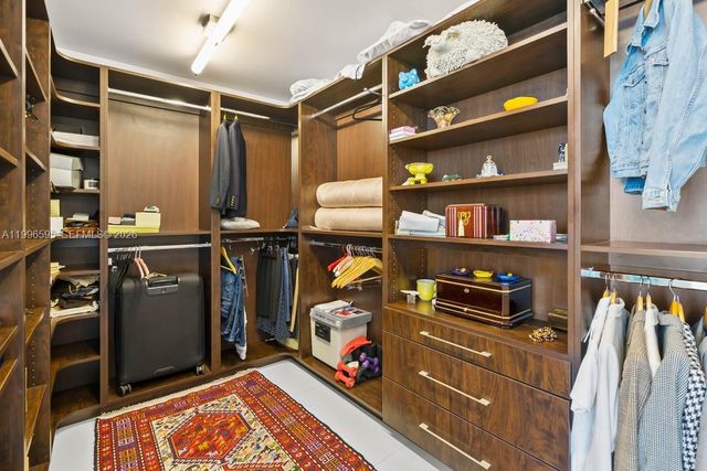 1000 Venetian Way 105, Miami, FL 33139