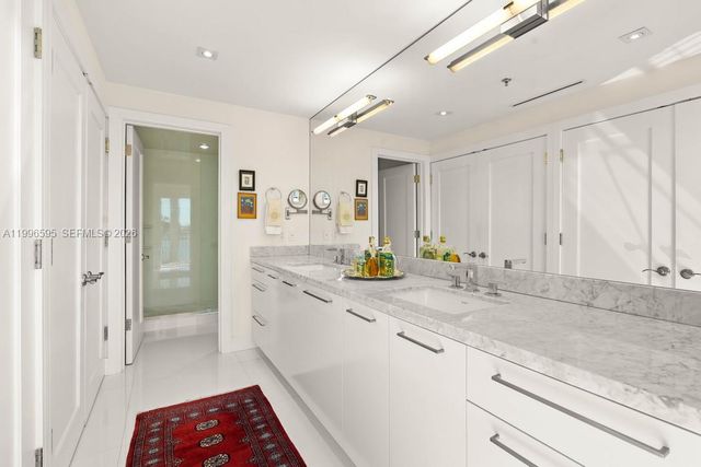 1000 Venetian Way 105, Miami, FL 33139