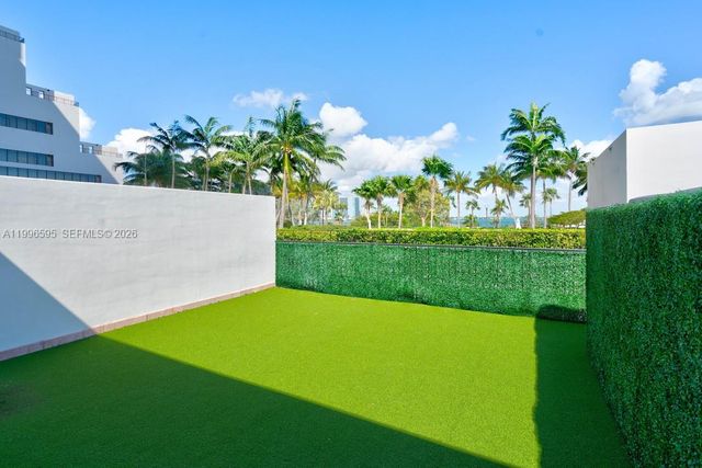 1000 Venetian Way 105, Miami, FL 33139