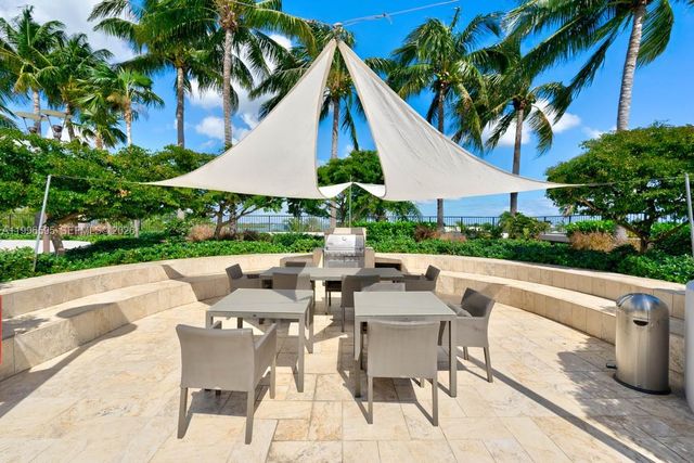 1000 Venetian Way 105, Miami, FL 33139