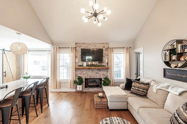 123 Megann Dr, Portland, TN 37148