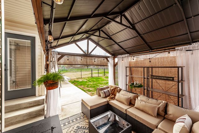 123 Megann Dr, Portland, TN 37148