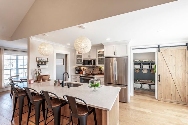 123 Megann Dr, Portland, TN 37148