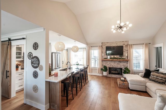 123 Megann Dr, Portland, TN 37148