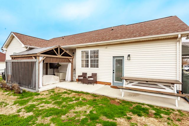 123 Megann Dr, Portland, TN 37148