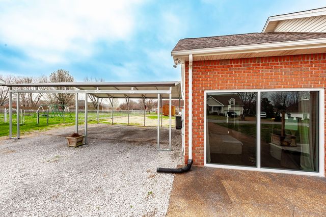 123 Megann Dr, Portland, TN 37148