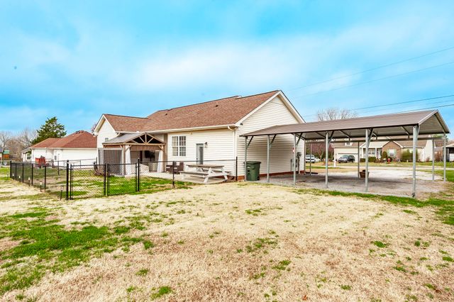 123 Megann Dr, Portland, TN 37148