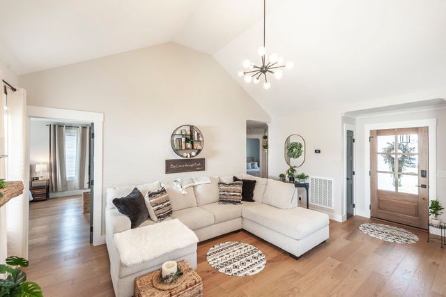 123 Megann Dr, Portland, TN 37148