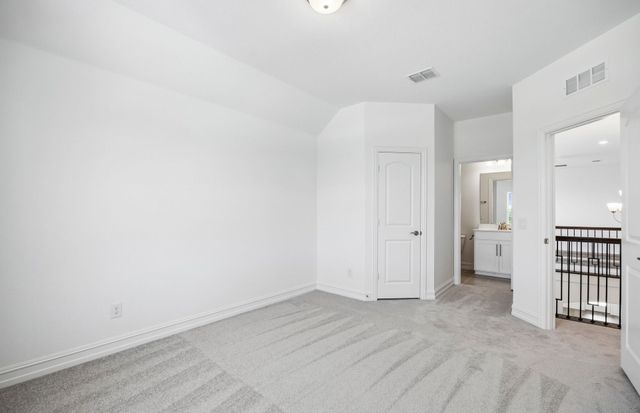 708 Brozgold Avenue, Midlothian, TX 76065