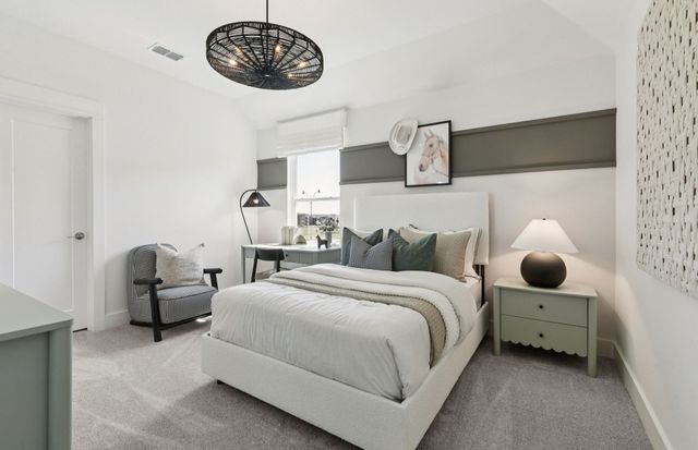 708 Brozgold Avenue, Midlothian, TX 76065