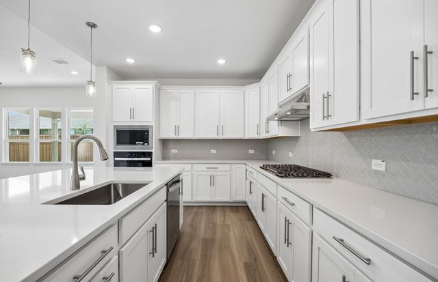 708 Brozgold Avenue, Midlothian, TX 76065