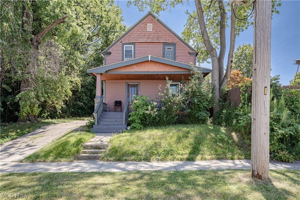 12413 Triskett Road, Cleveland, OH 44111