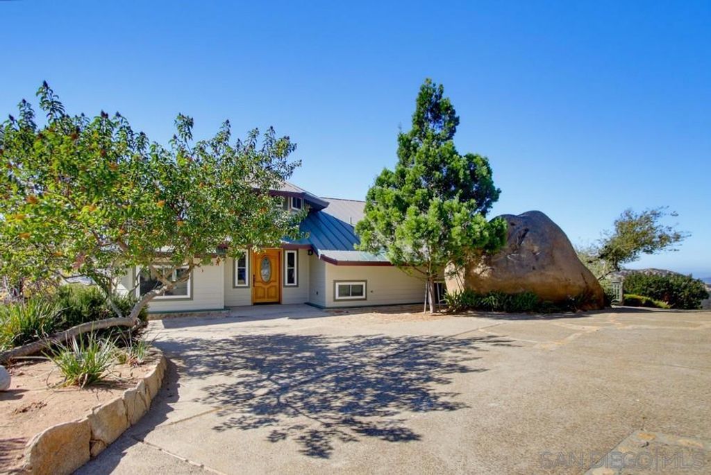 16118 Green Valley Truck, Ramona, CA 92065 — photo 2