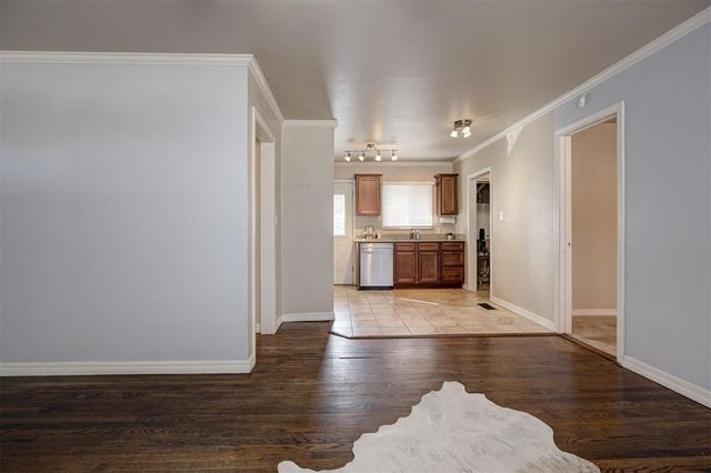 2124 Churchill Place, Oklahoma City, OK 73120