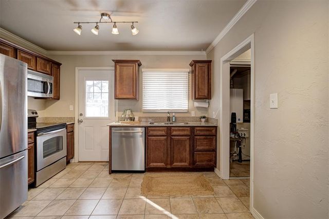 2124 Churchill Place, Oklahoma City, OK 73120