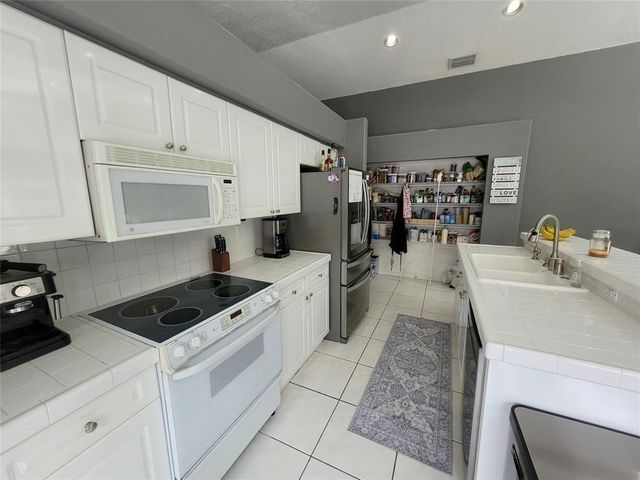 6416 Barton Creek Circle, Lake Worth, FL 33463