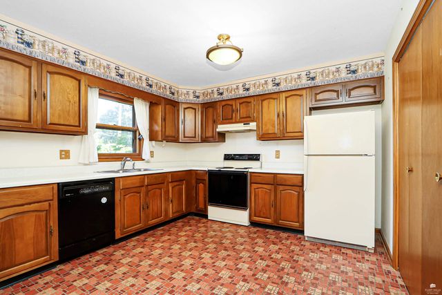 2912 Roma Terrace, Manhattan, KS 66502